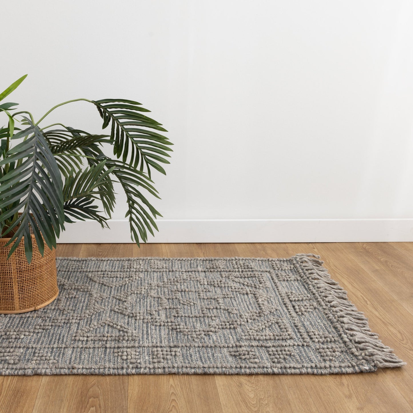 Dorian Ornamental Grey Multi Wool Rug