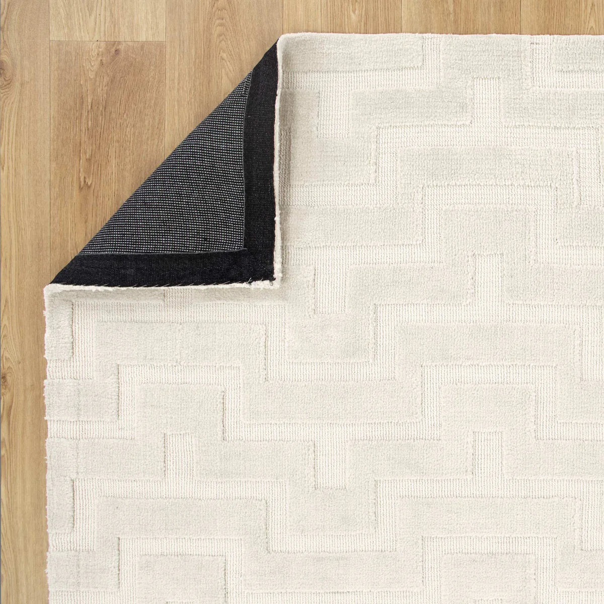 Kendra Ivory Pyra Rug