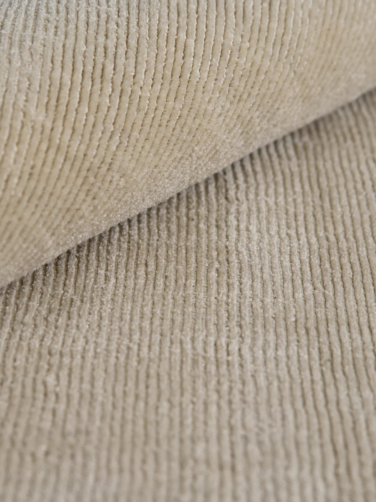 Bellagio Oyster Polyester Hand Tufted Rug