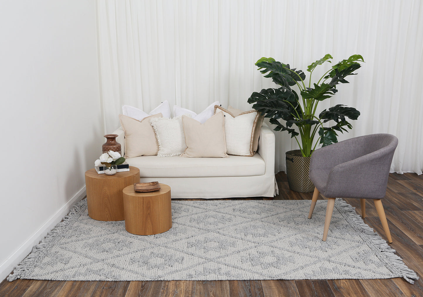 Dorian Geometric Grey Wool Rug