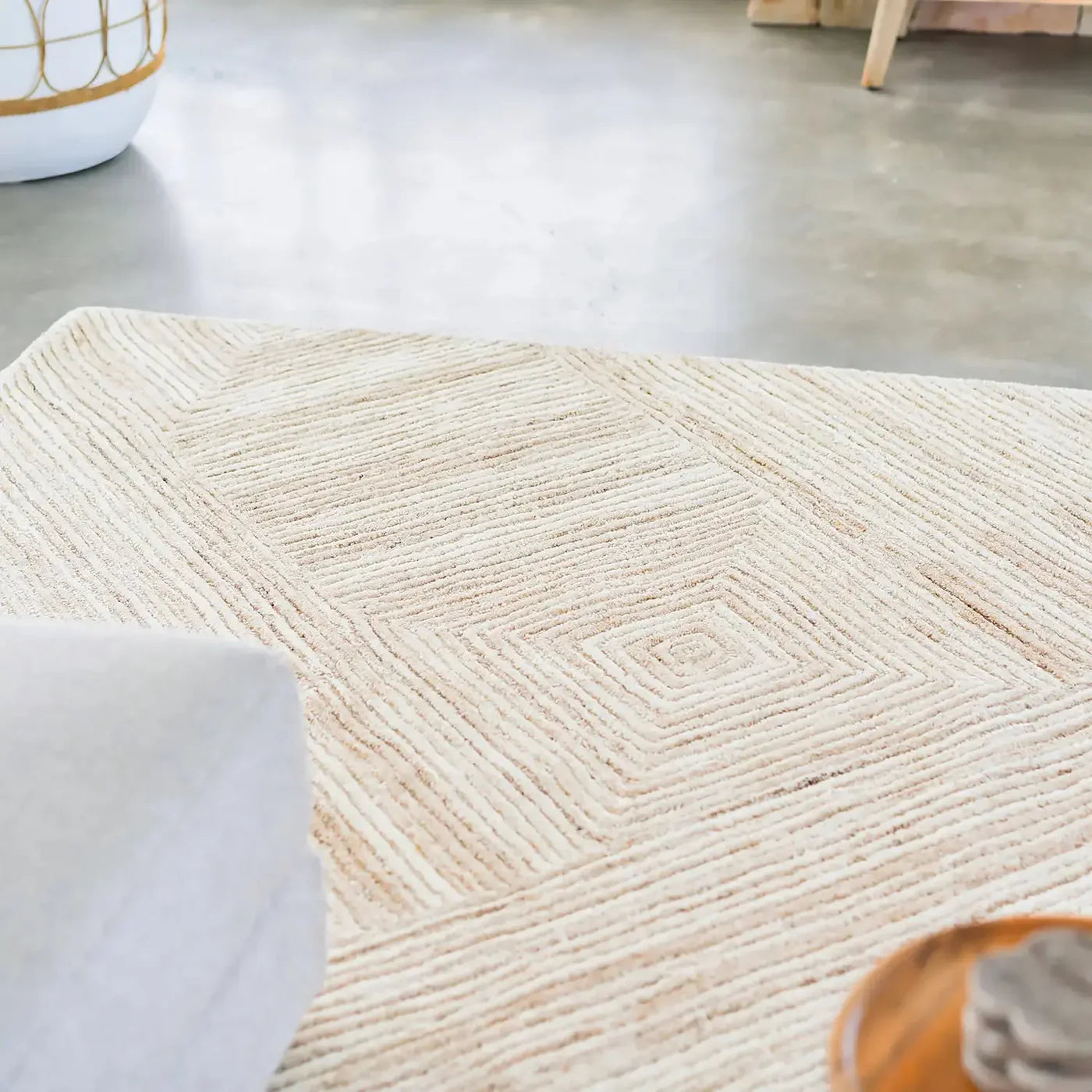 Dove   Ivory   Beige   Wool   Rug