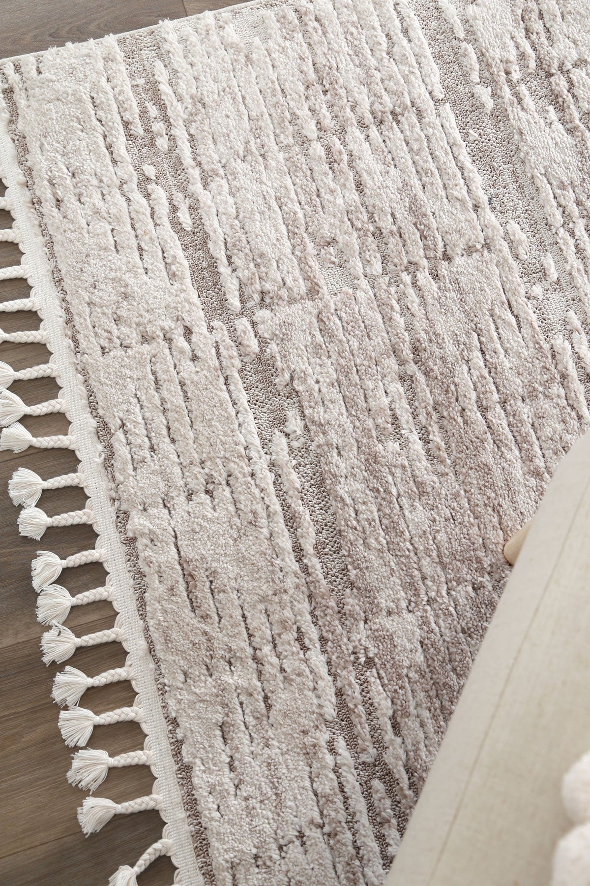 Bilbao Beige Rasha Geometric Rug