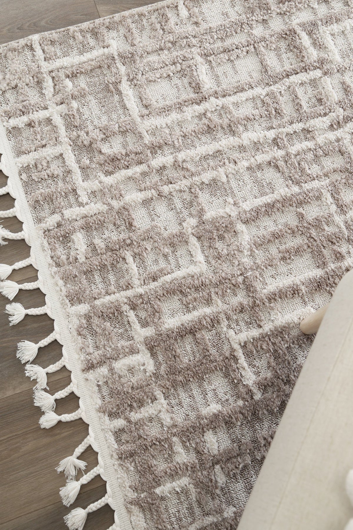 Bilbao Beige Kubra Contemporary Rug