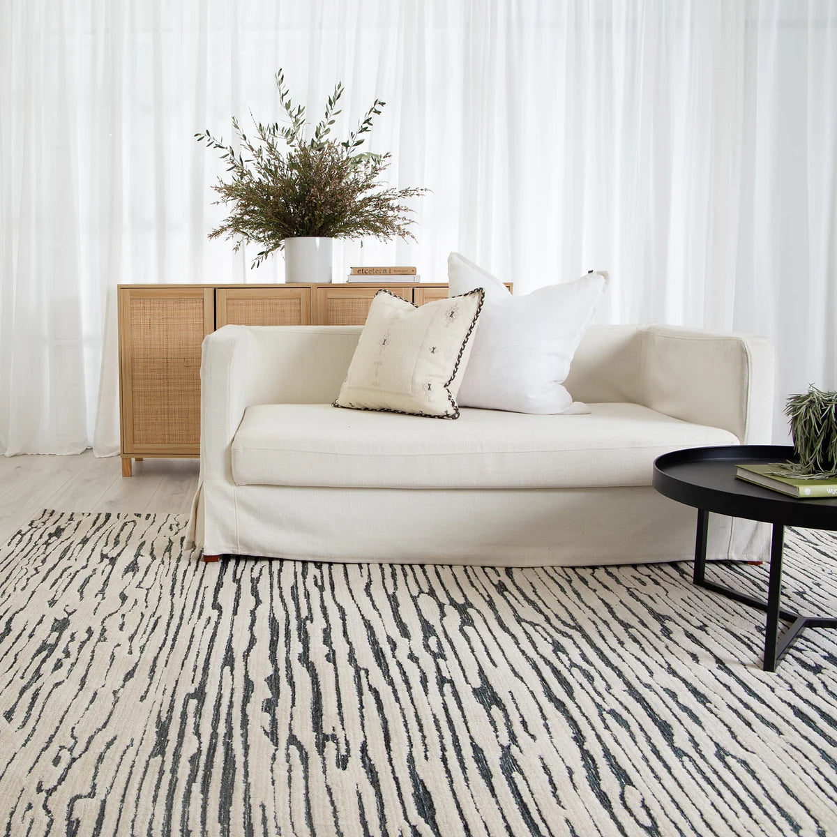 Kendra Ivory & Black Dune Rug