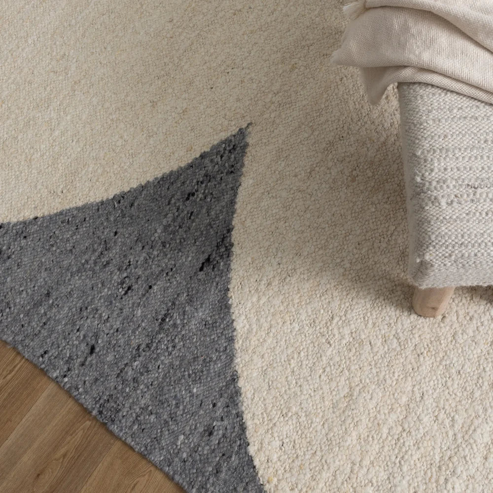 Lush   Grey   Ivory   Boucle   Rug