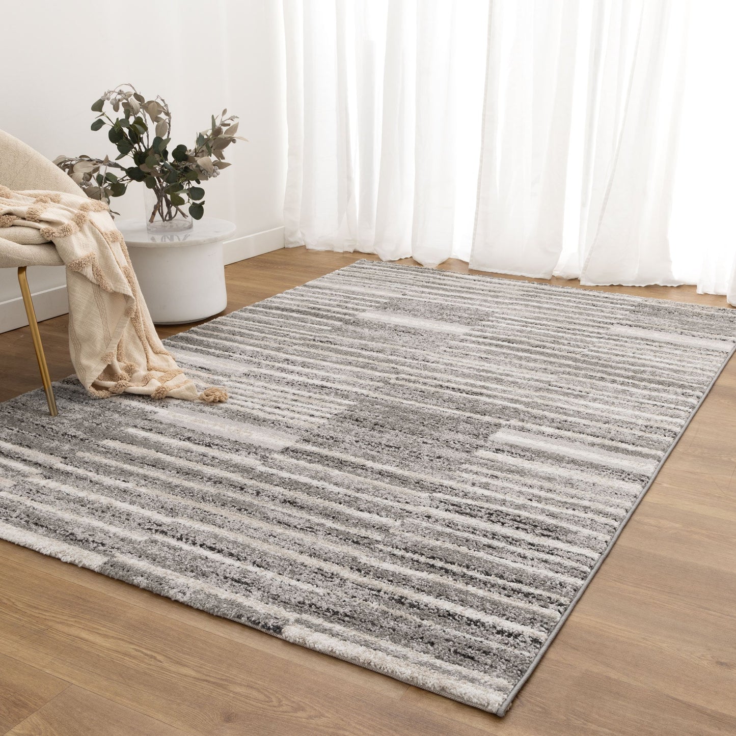 Nova Shapes Grey Rug