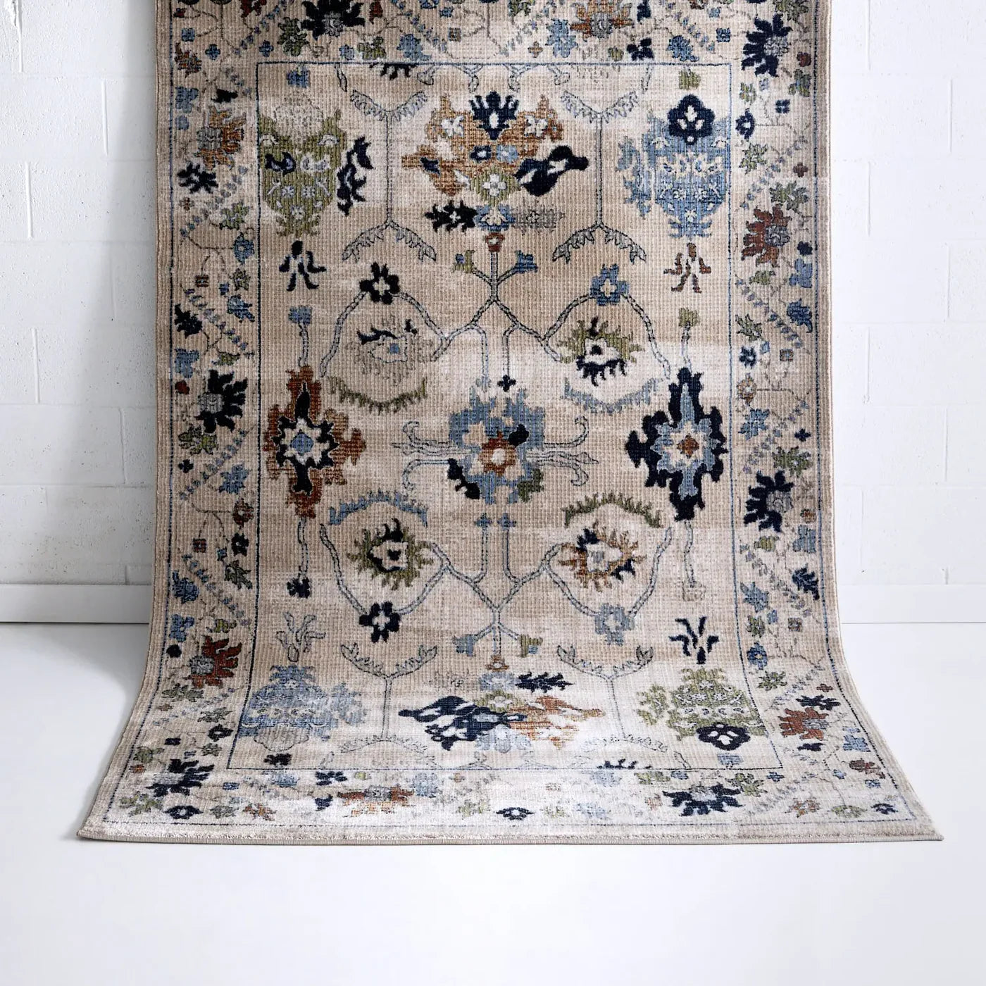 Noosa   Ivory   Multi   Traditional   Rug